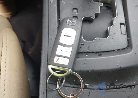 2013 Mazda Mazda3 I Grand Touring z USA, uszkodzony, nr VIN JM1BL1W79D1726420